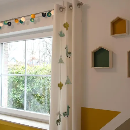 Familytime - Ferienhaus Fuer Familien Mit Garten Im Gruenen * זימראת'