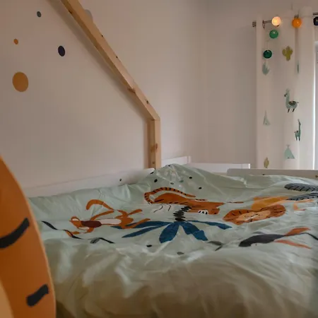 Familytime Mit Großem Garten