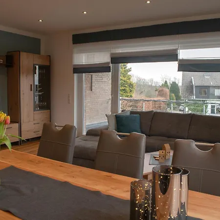 Familytime - Fuer Familien Mit Garten Im Gruenen