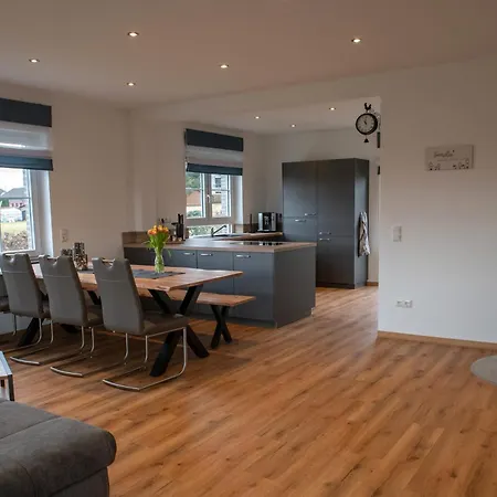 Familytime Mit Großem Garten *