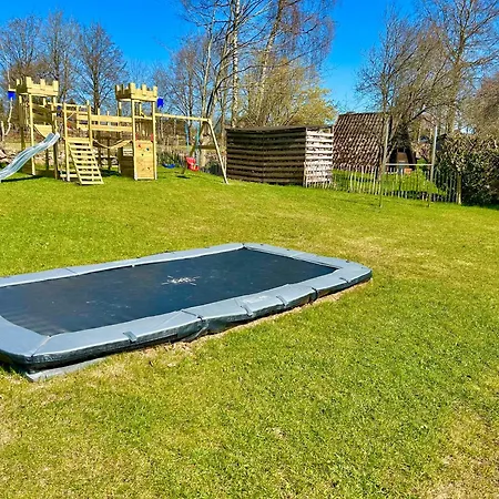 בית נופש Familytime - Fuer Familien Mit Grossem Garten In Der Eifel זימראת'