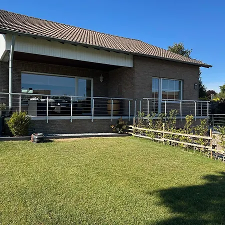 Familytime - Ferienhaus Fuer Familien Mit Garten Im Gruenen