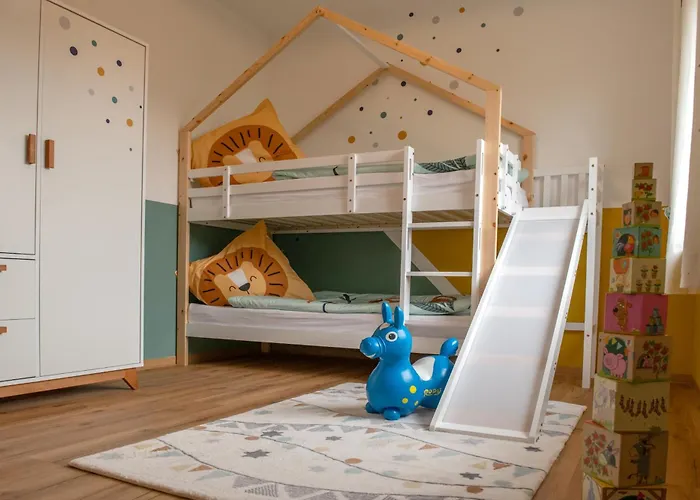 Familytime - Fuer Familien Mit Garten Im Gruenen 锡默拉特