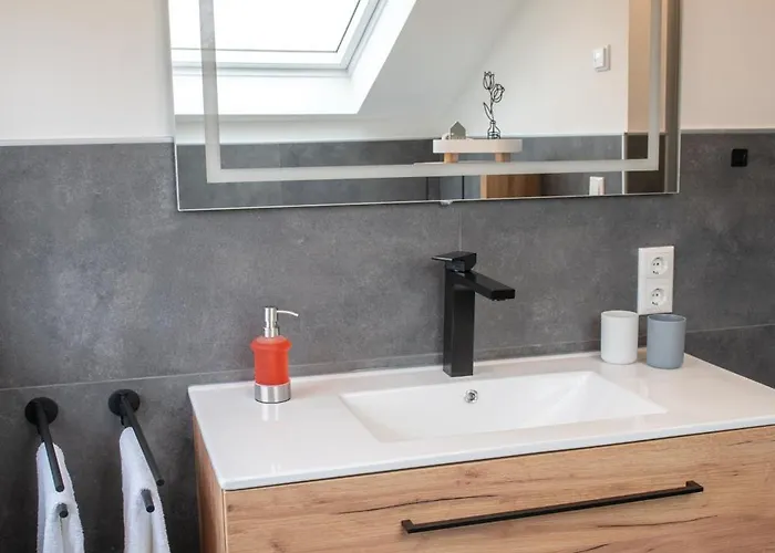 Familytime - Fuer Familien Mit Garten Im Gruenen *