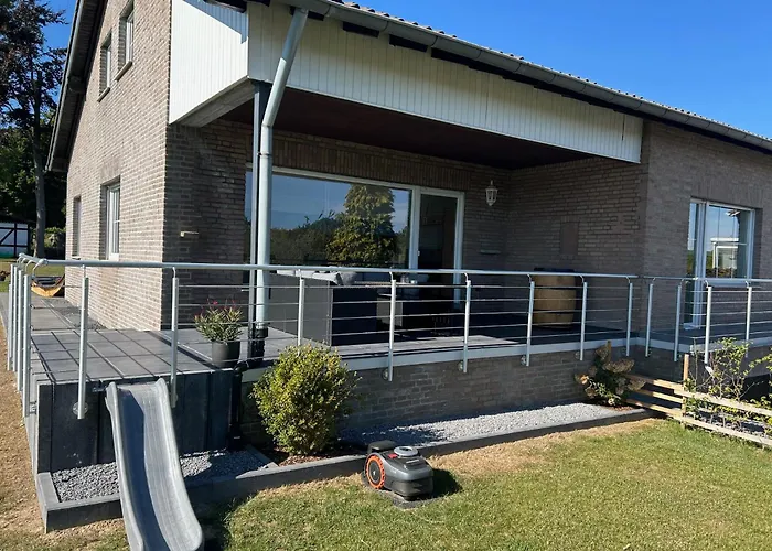 Familytime - Fuer Familien Mit Garten Im Gruenen