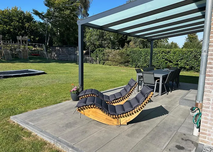 Familytime - Fuer Familien Mit Garten Im Gruenen Feriehus *